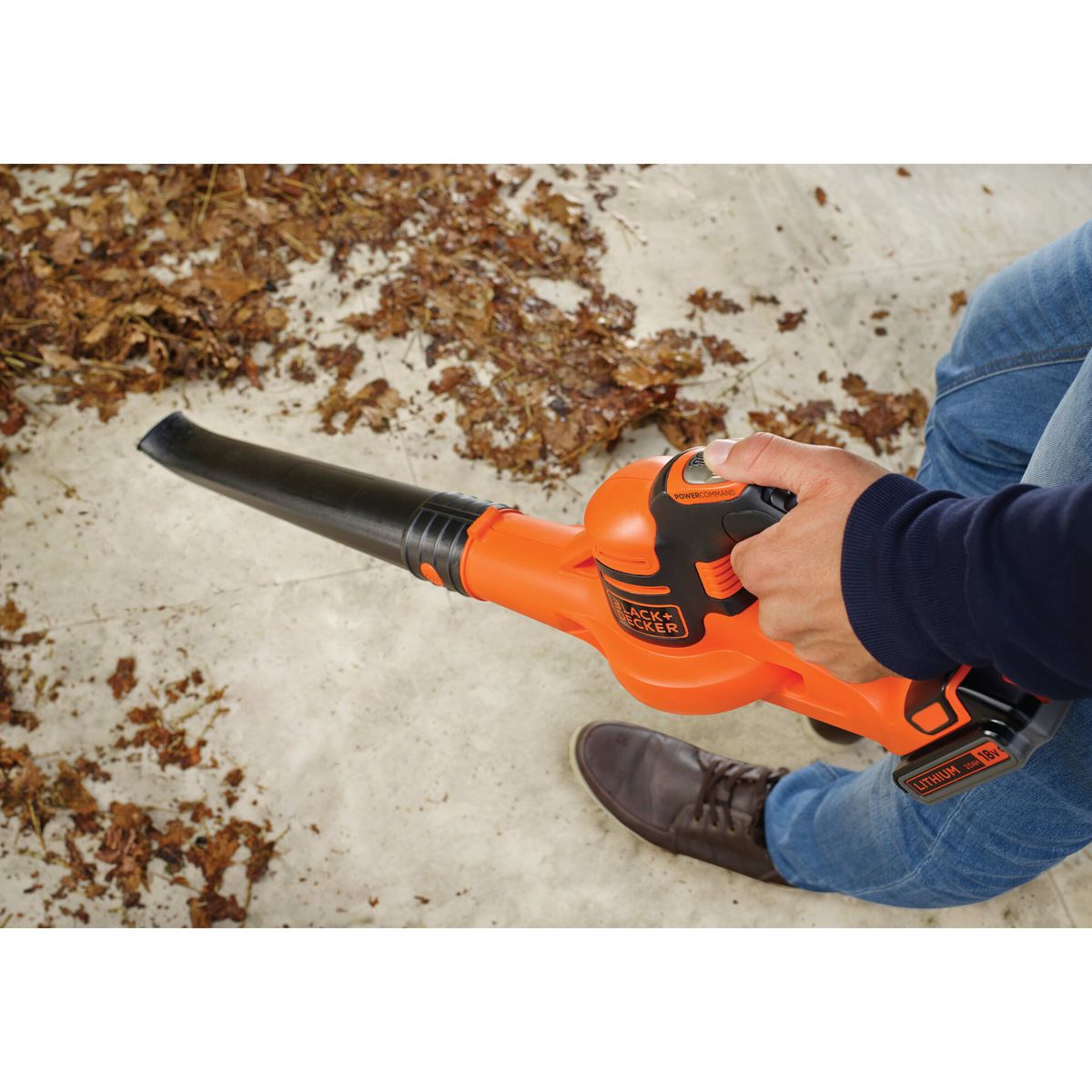 Black Decker 18V Cordless Leaf Blower 2Ah Battery GWC1820PC